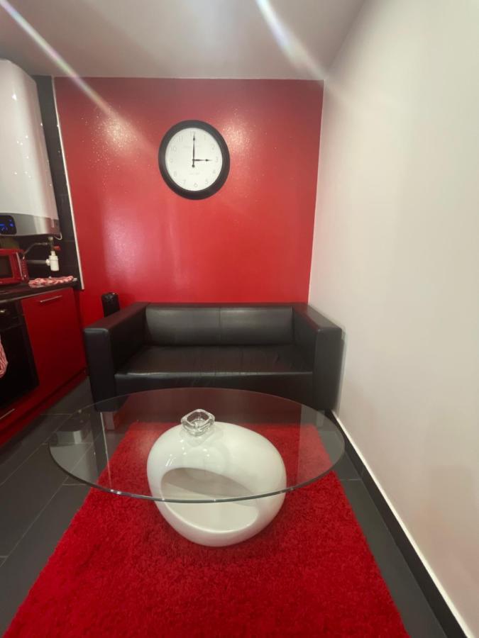 Apartamento Zekri Livry-Gargan Exterior foto